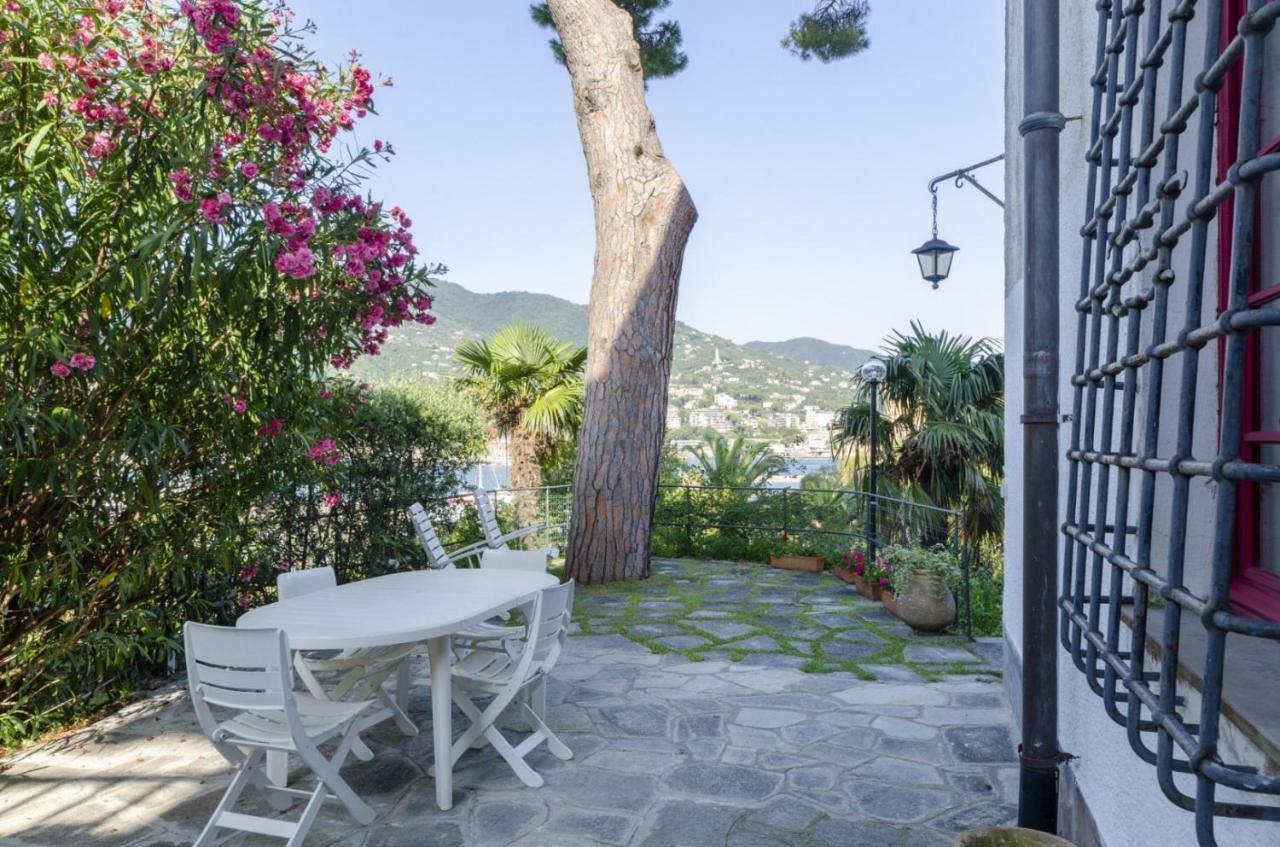 Joivy Apt With Amazing Sea View And Patio, Next To Port Of Rapallo Exterior foto